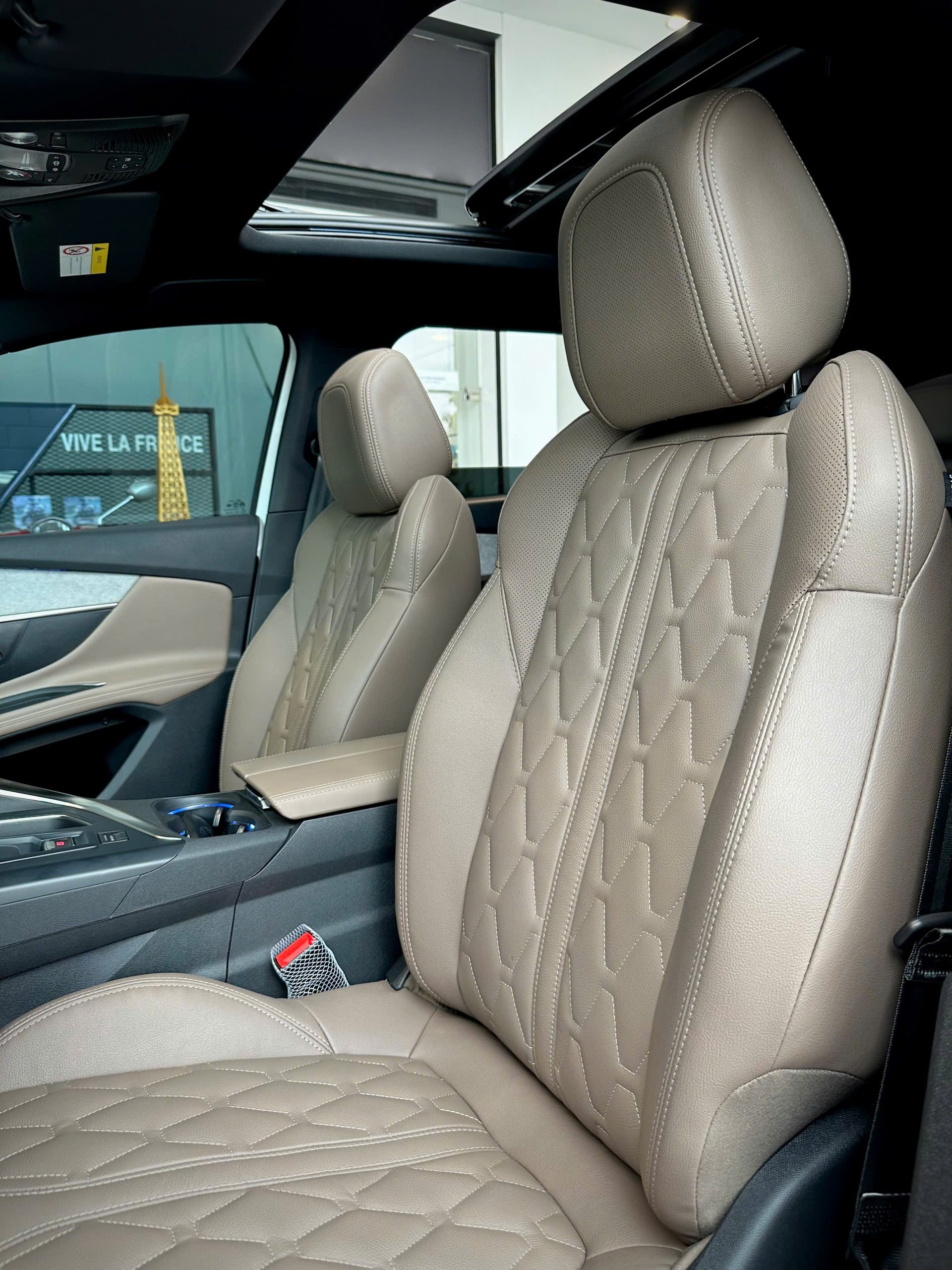Ghế trước Peugeot 5008